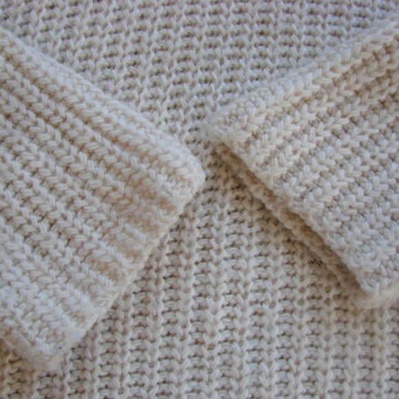 Brandy Melville Cream Oversized Knit Sweater - Picture 6 of 12